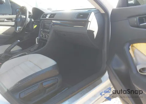 2015 Volkswagen Passat 1.8T Sport from USA, damaged, VIN 1VWBS7A35FC020365